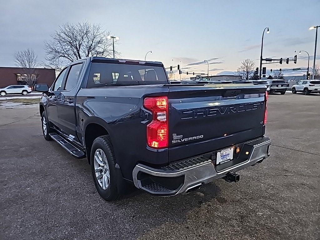 Used 2020 Chevrolet Silverado 1500 LT with VIN 1GCUYDED2LZ359038 for sale in Mankato, Minnesota