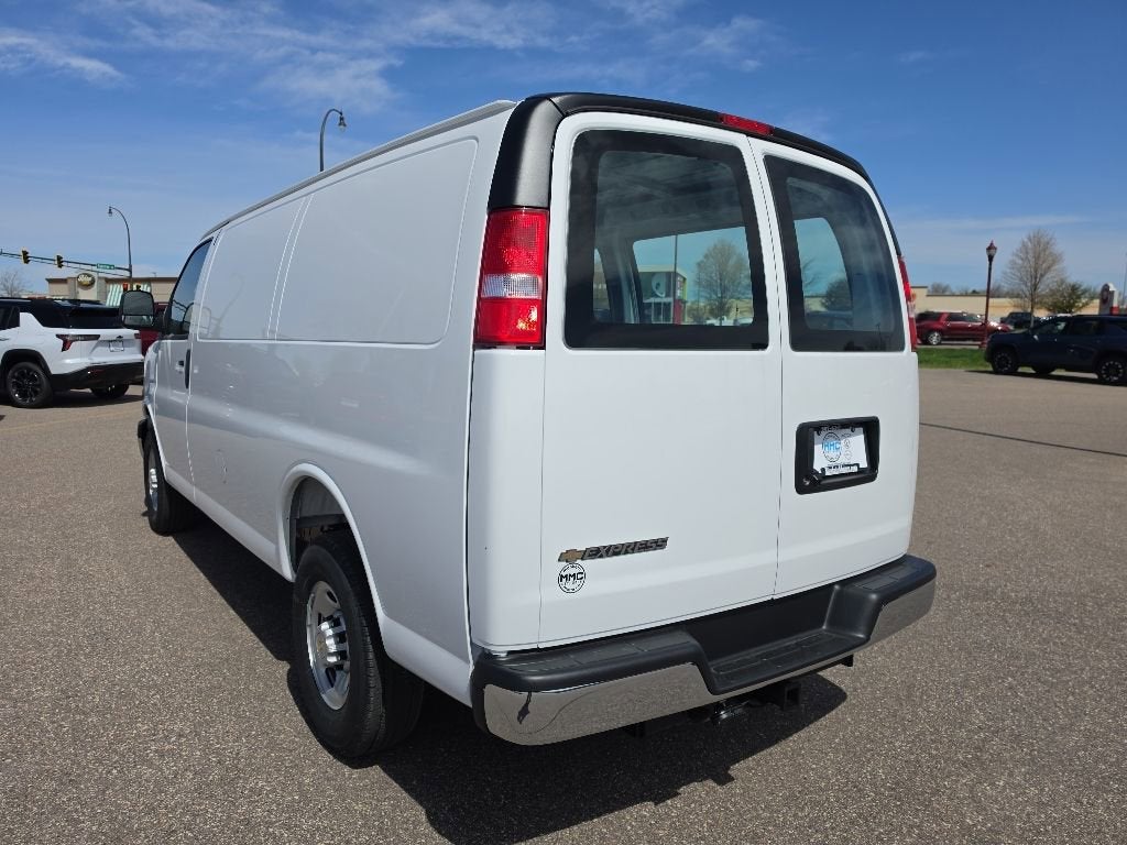 2026 Chevrolet Express Cargo WT