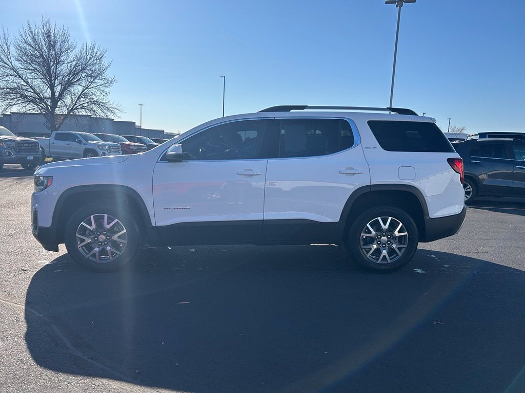 Used 2023 GMC Acadia SLE with VIN 1GKKNRL42PZ101872 for sale in Mankato, Minnesota