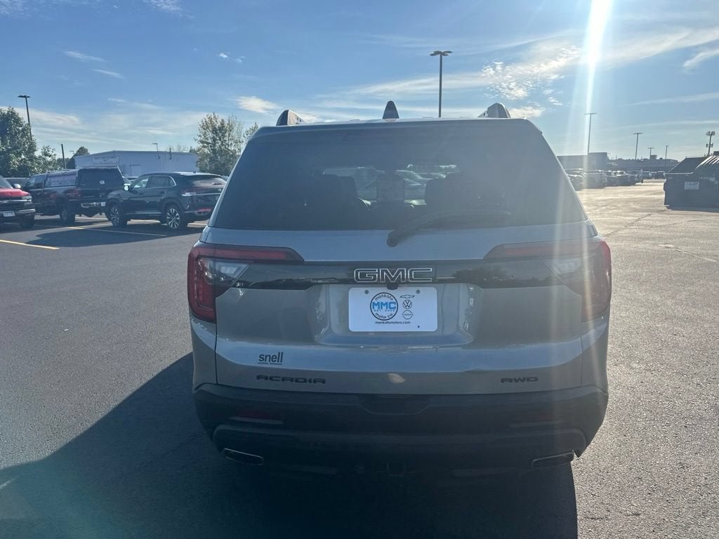 2023 GMC Acadia SLE