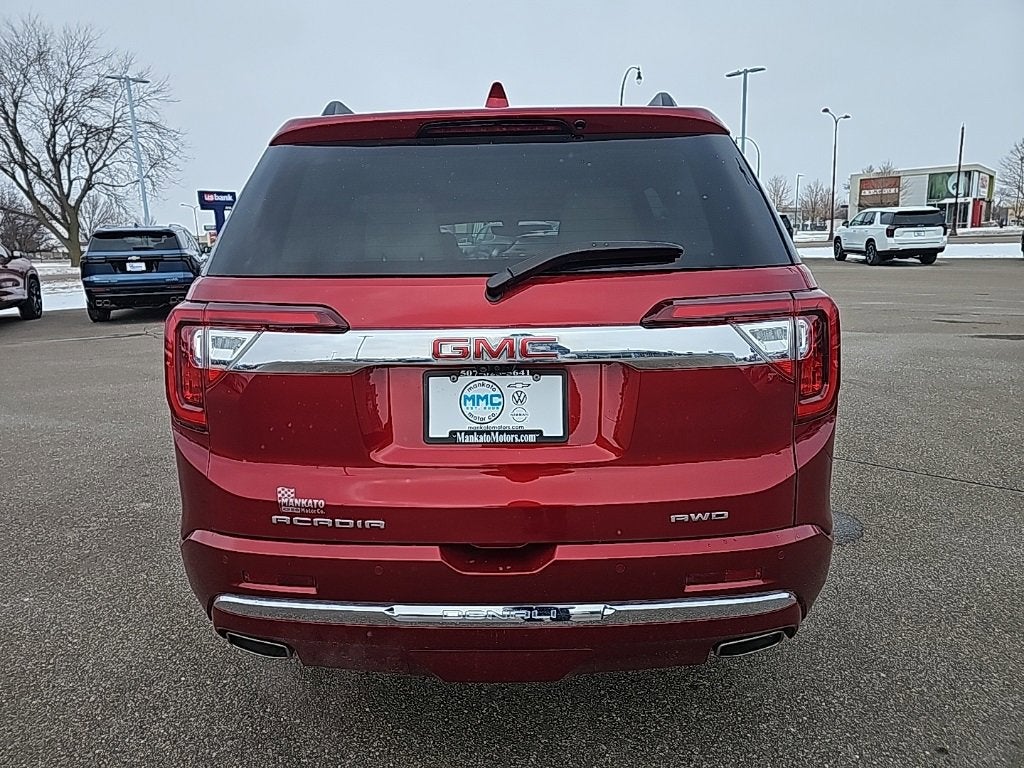 2023 GMC Acadia Denali