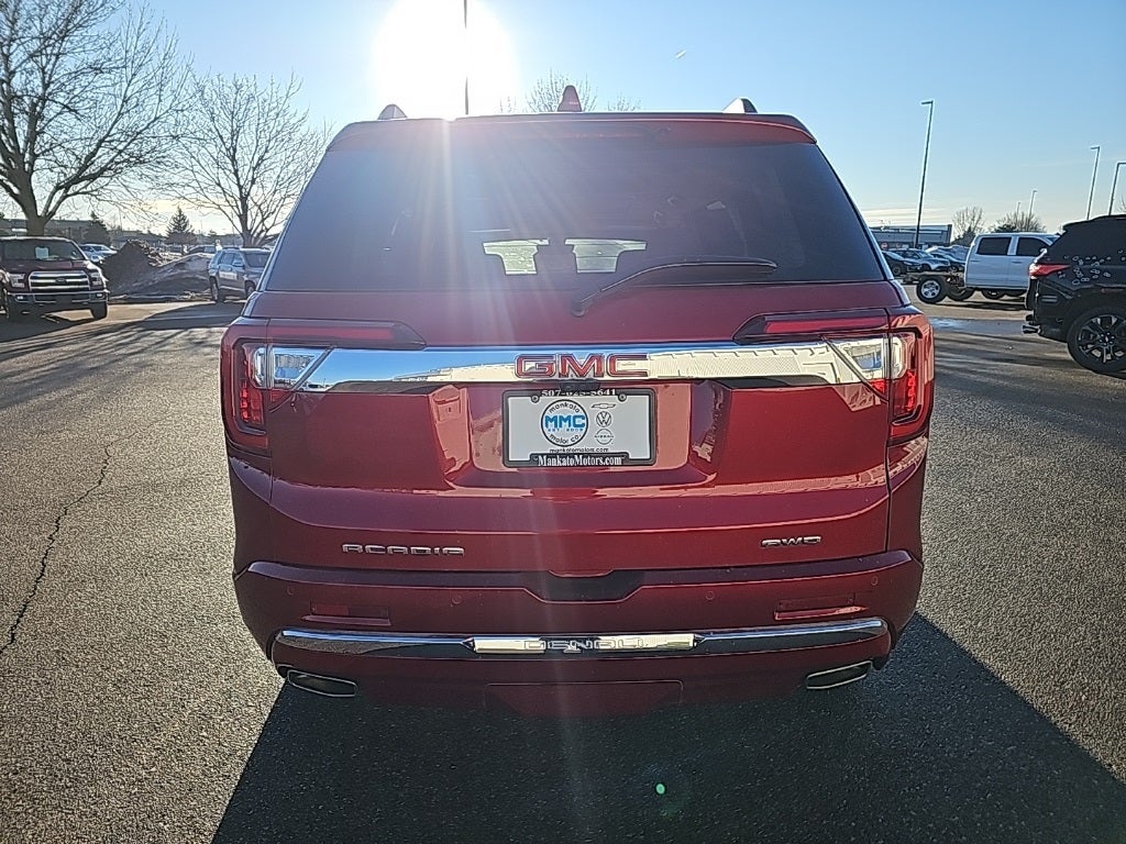 2023 GMC Acadia Denali