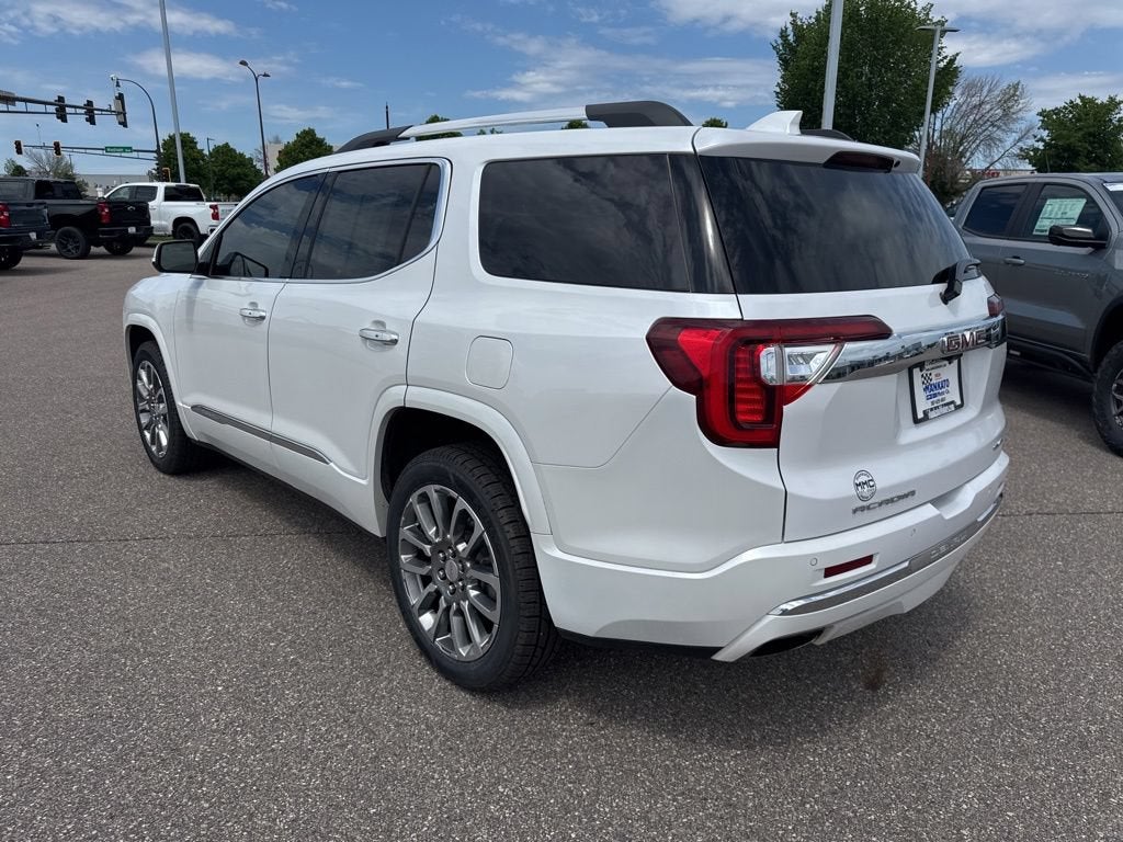 2022 GMC Acadia Denali