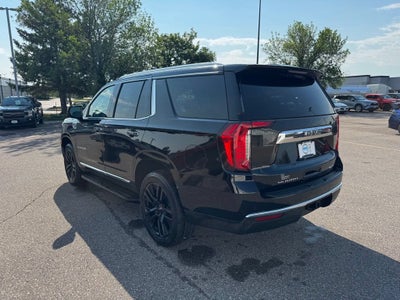 2022 GMC Yukon SLT