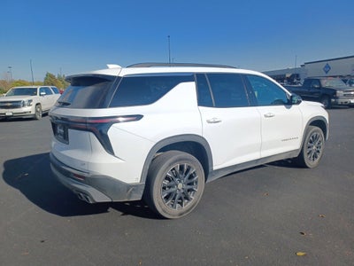 2024 Chevrolet Traverse LT