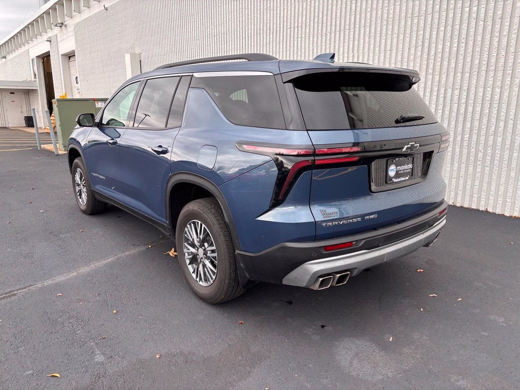 2025 Chevrolet Traverse LT