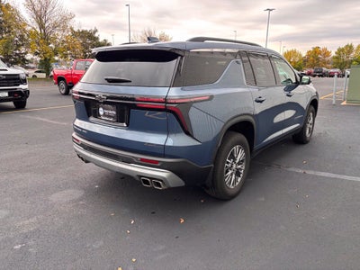 2025 Chevrolet Traverse LT
