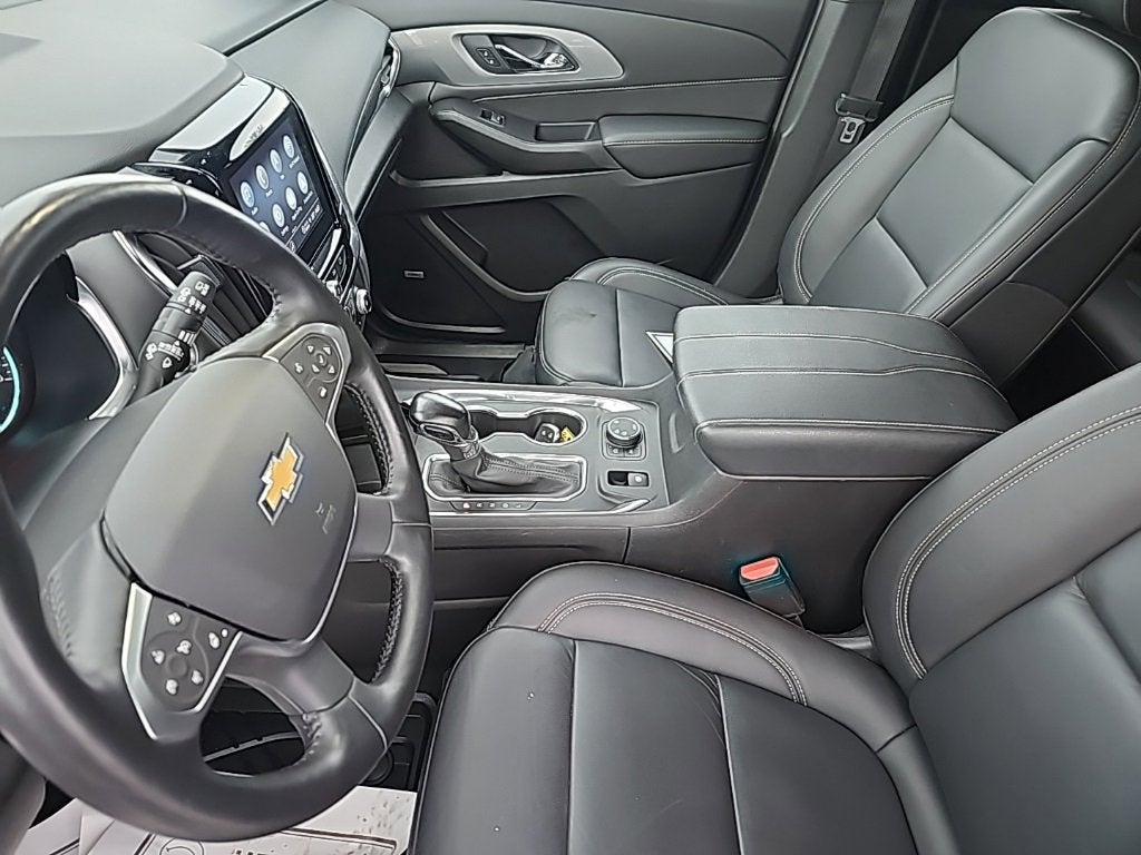 2022 Chevrolet Traverse LT Leather