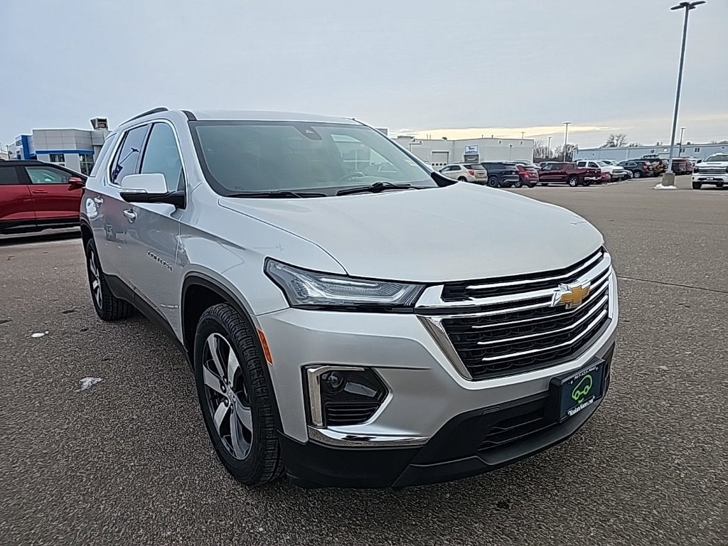 2022 Chevrolet Traverse LT Leather