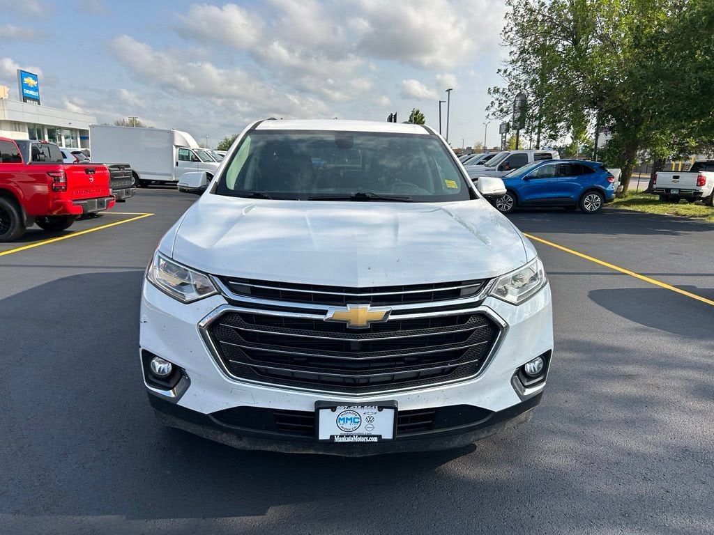 Used 2019 Chevrolet Traverse 3LT with VIN 1GNEVHKW6KJ236826 for sale in Mankato, Minnesota