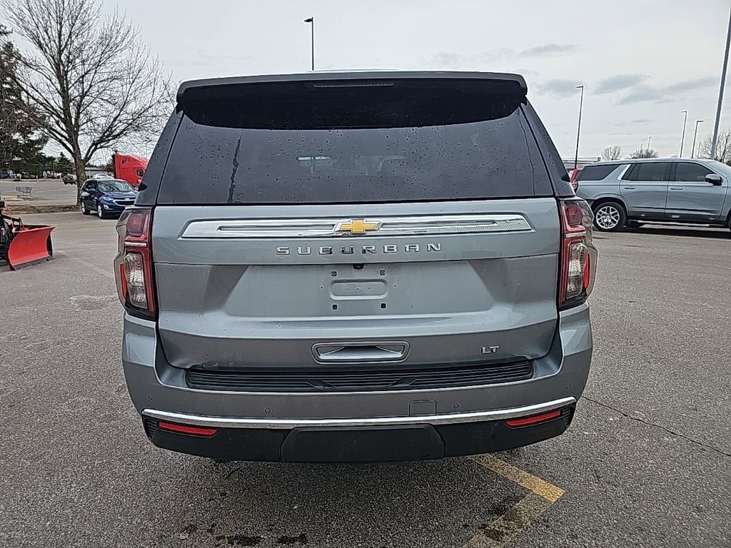 2024 Chevrolet Suburban LT