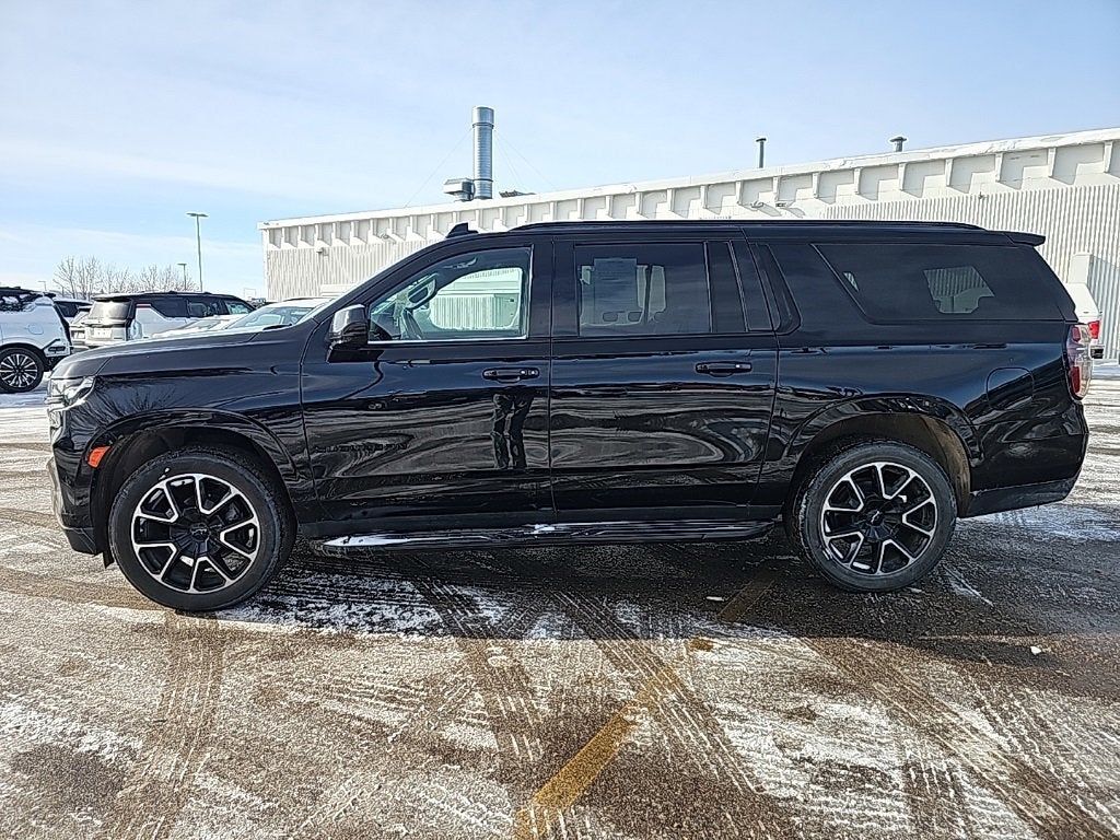Used 2021 Chevrolet Suburban RST with VIN 1GNSKEKDXMR481321 for sale in Mankato, Minnesota