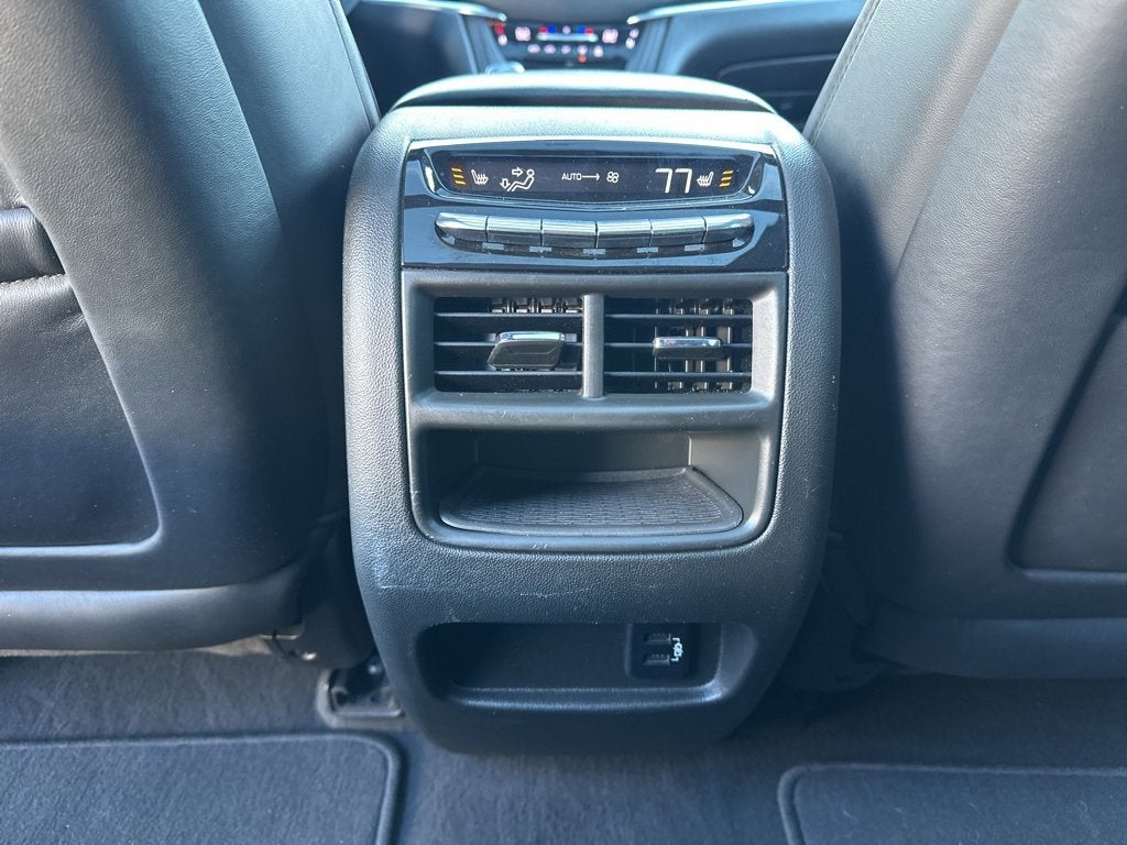 2017 Cadillac XT5 Platinum AWD