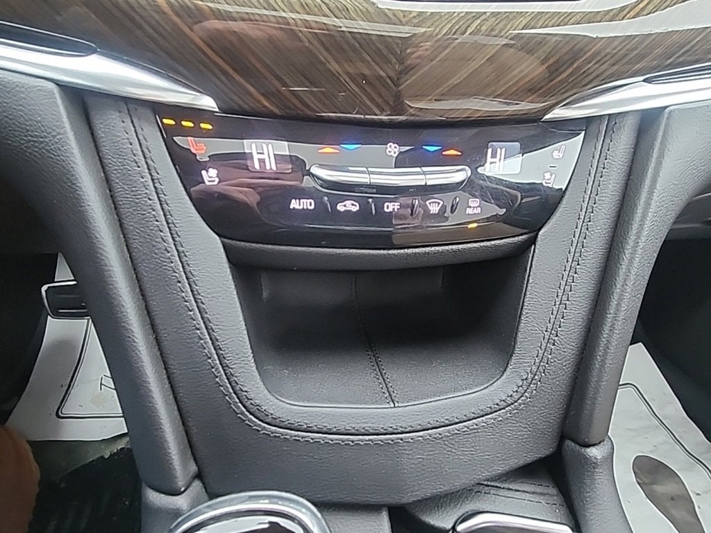 2020 Cadillac XT6 Sport