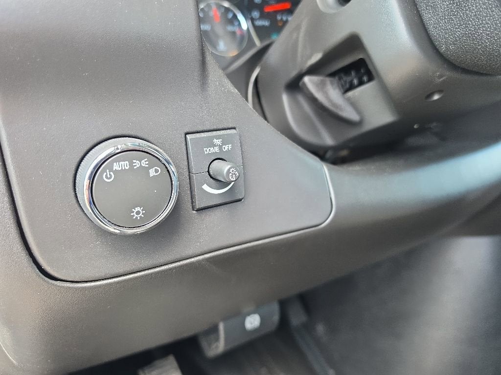 2026 Chevrolet Express Cutaway 3500 1WT