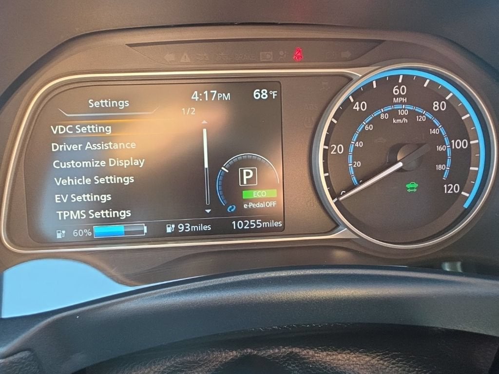 2025 Nissan LEAF S
