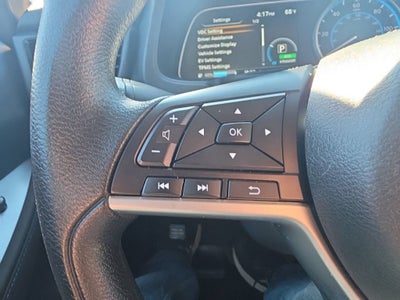 2025 Nissan LEAF S