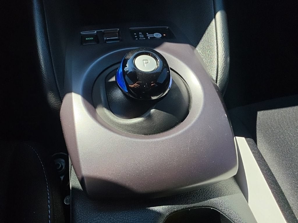 2025 Nissan LEAF S