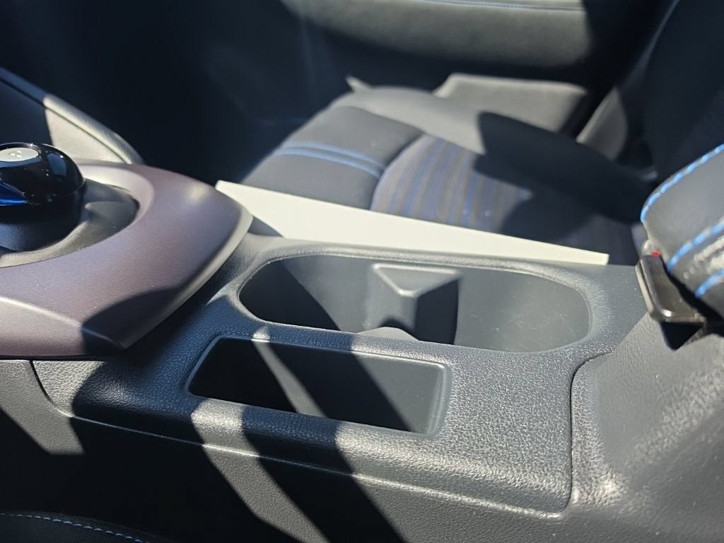 2025 Nissan LEAF S