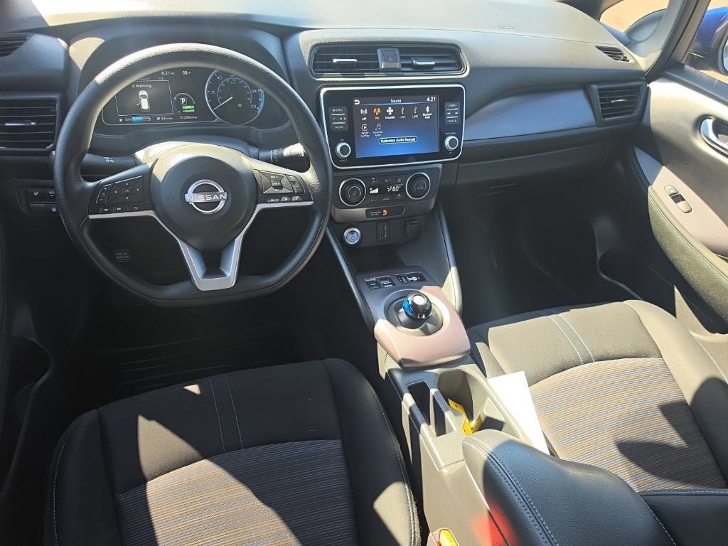 2025 Nissan LEAF S