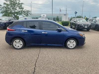 2025 Nissan LEAF S