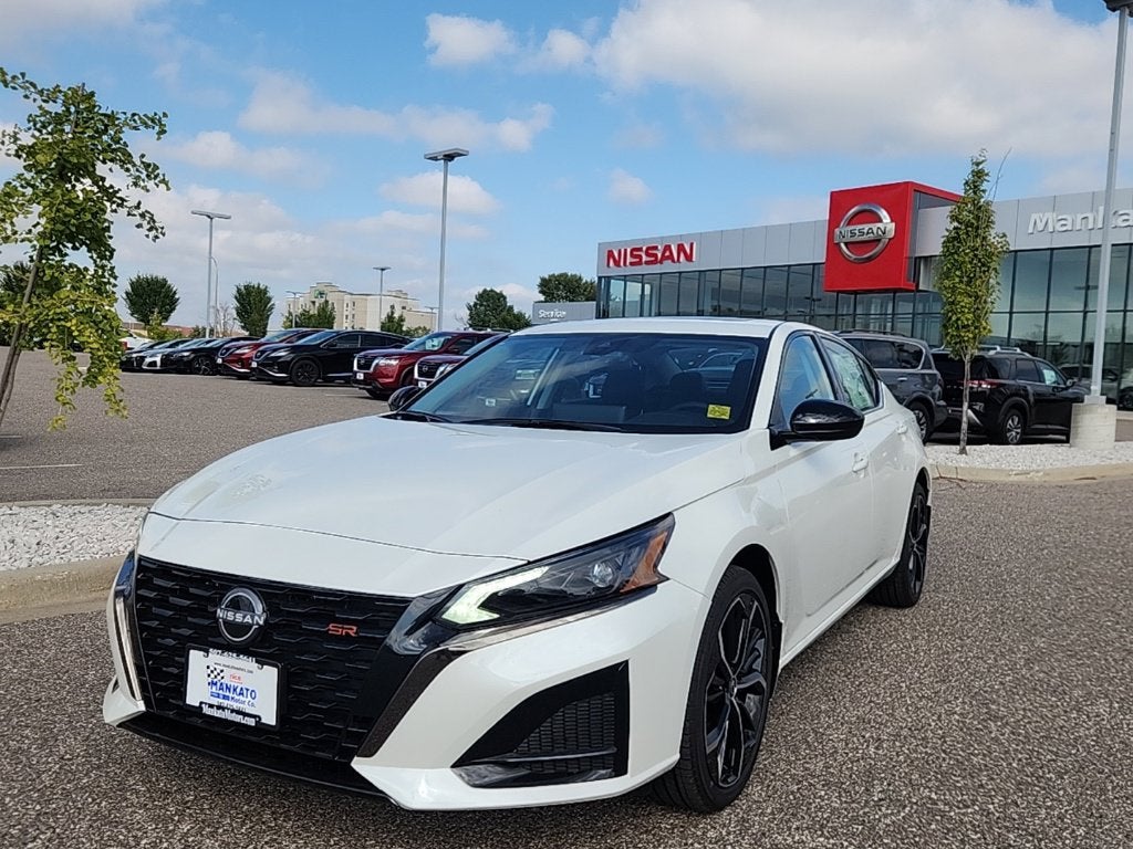 2025 Nissan Altima SR AWD