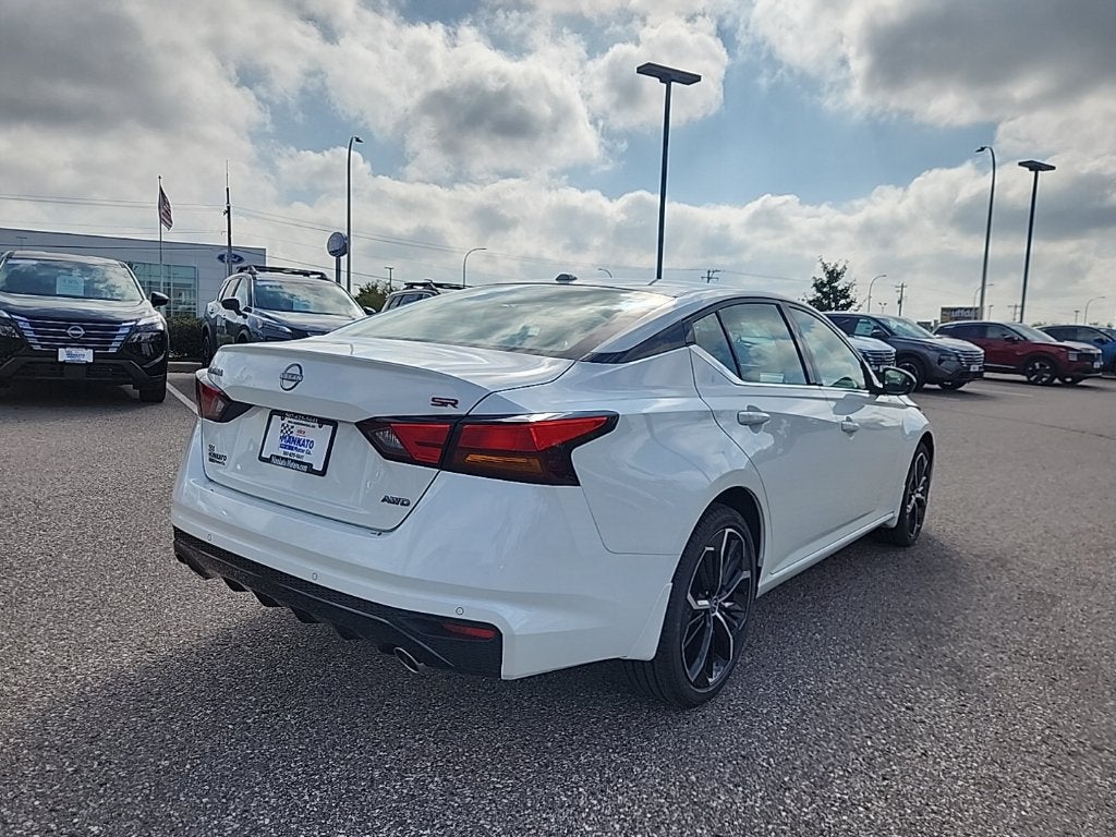 2025 Nissan Altima SR AWD