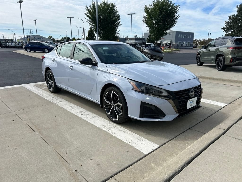 2024 Nissan Altima SR Intelligent AWD