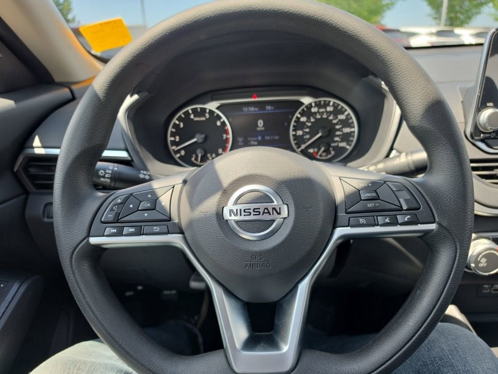 2022 Nissan Altima SV FWD