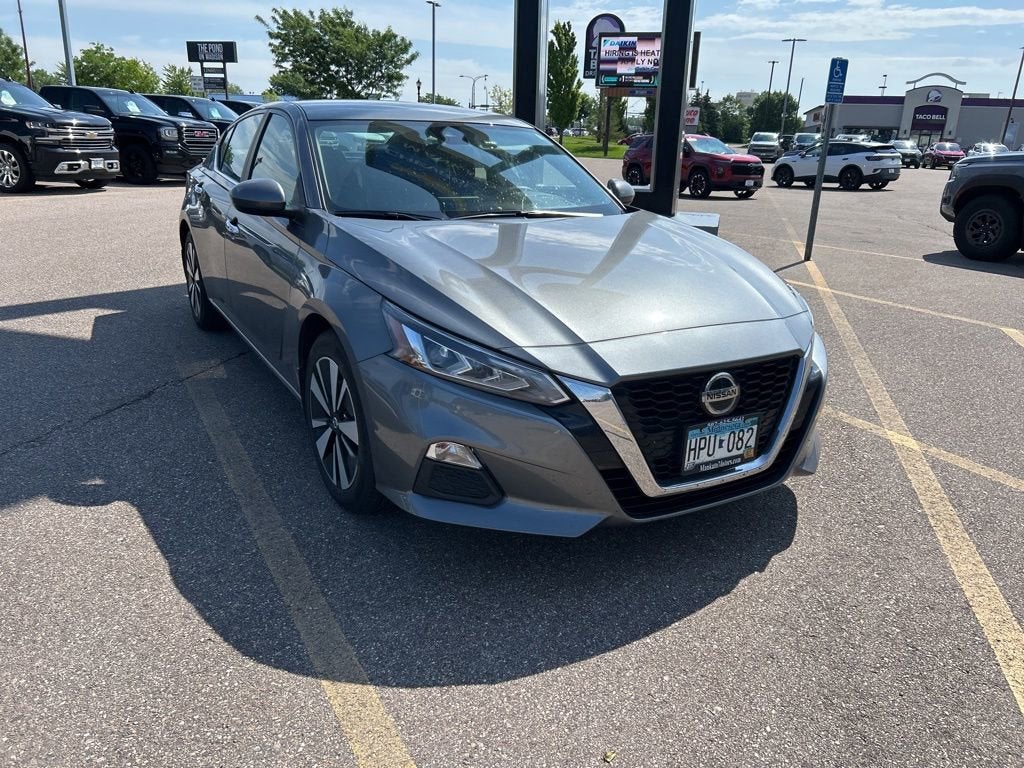 2022 Nissan Altima SV FWD