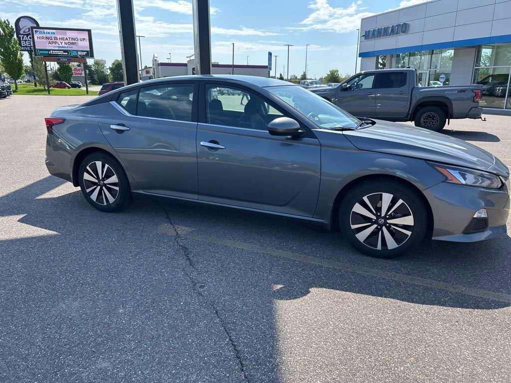 2022 Nissan Altima SV FWD