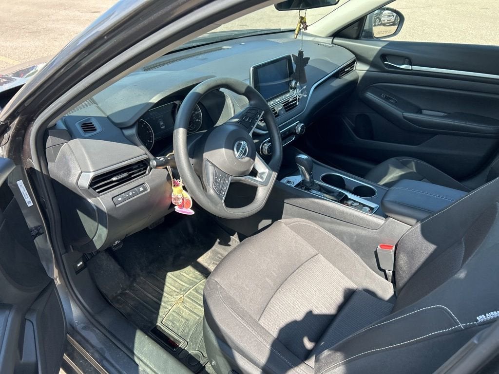 2022 Nissan Altima SV FWD