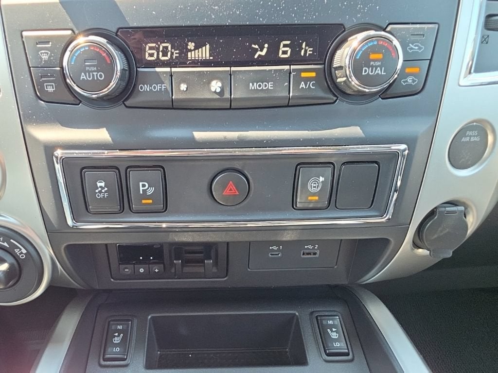 2020 Nissan TITAN Crew Cab SV 4x4