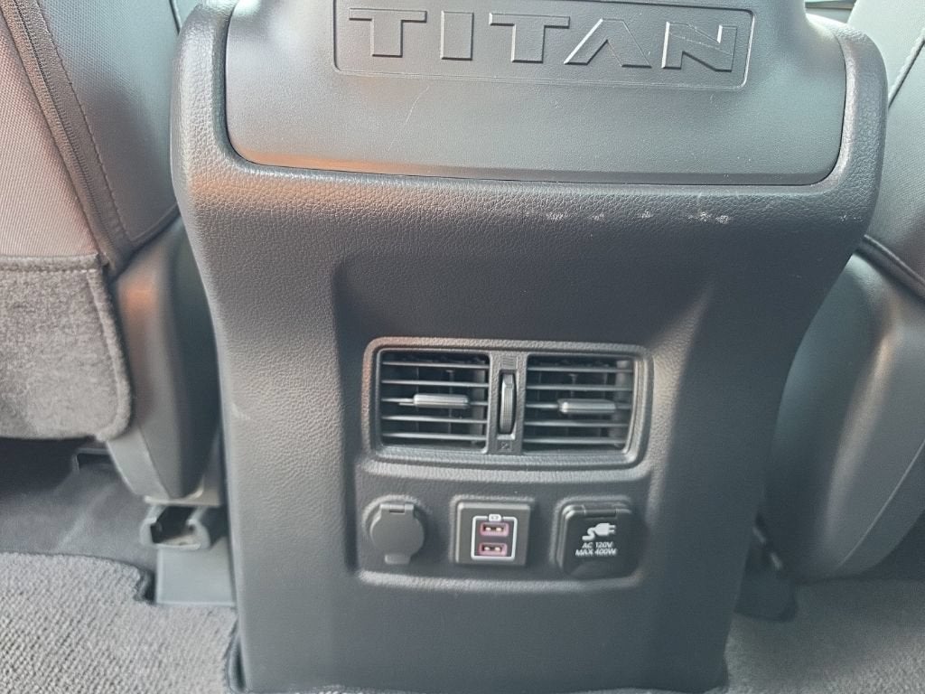 2020 Nissan TITAN Crew Cab SV 4x4