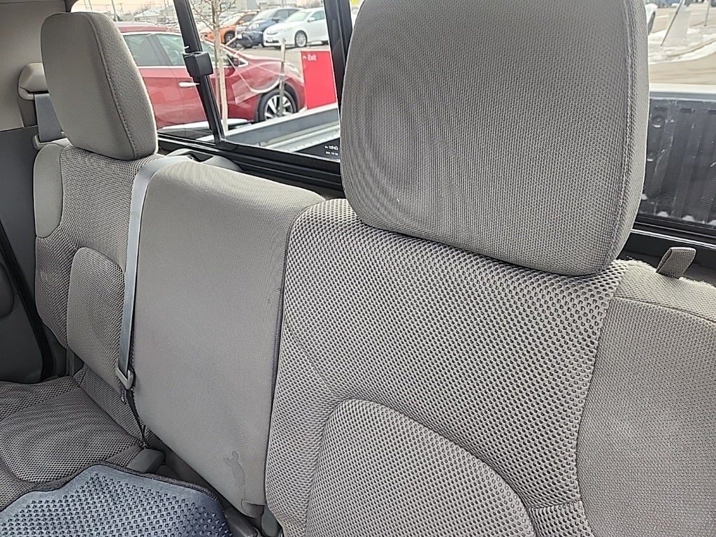 2021 Nissan Frontier Crew Cab SV 4x4