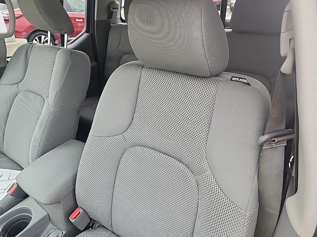 2021 Nissan Frontier Crew Cab SV 4x4