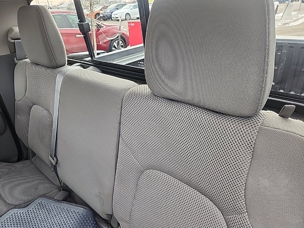 2021 Nissan Frontier Crew Cab SV 4x4