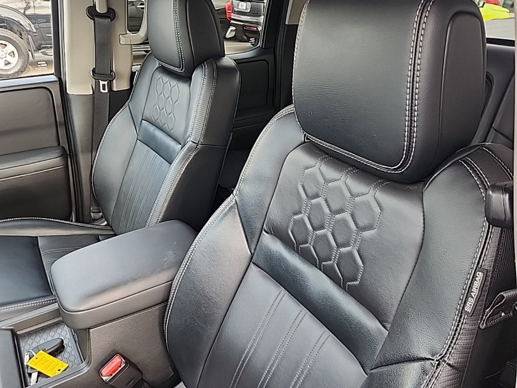 2022 Nissan Frontier Crew Cab SV 4x2