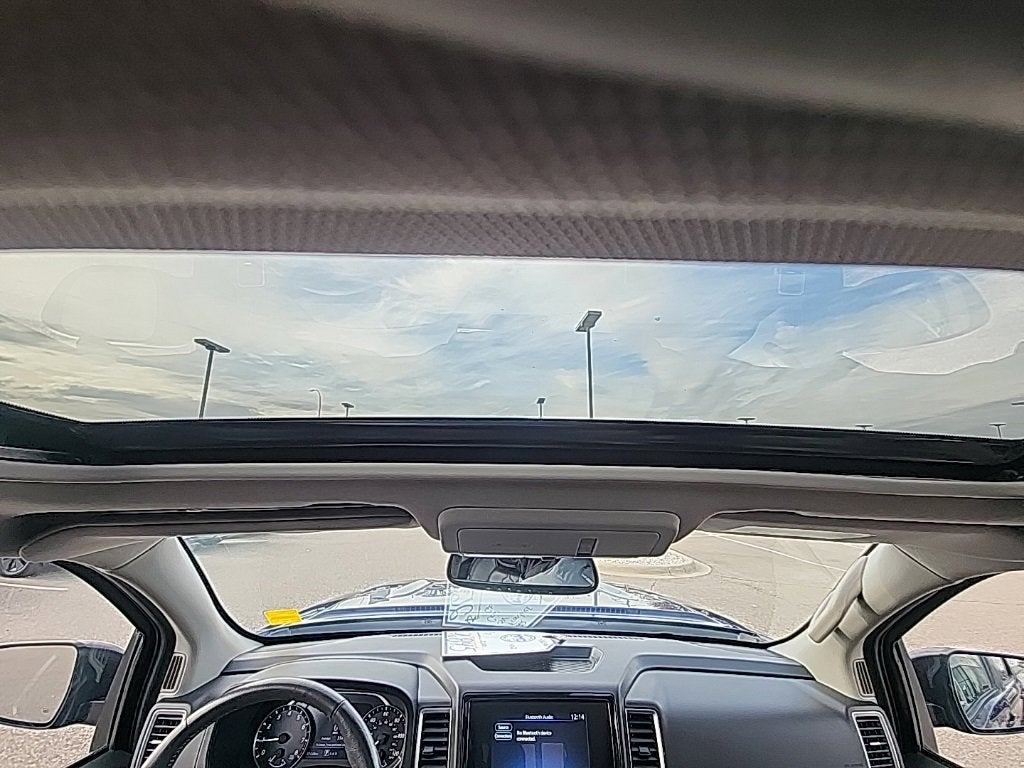 2022 Nissan Frontier Crew Cab SV 4x2