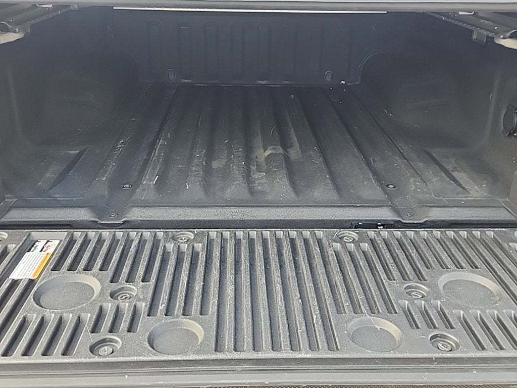 2022 Nissan Frontier Crew Cab SV 4x2