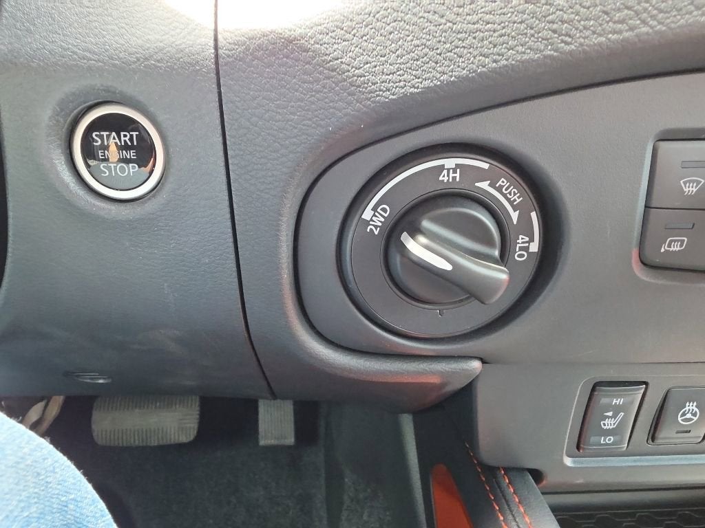 2024 Nissan Frontier Crew Cab PRO-4X 4x4