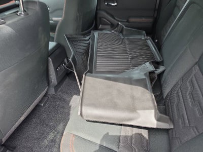 2024 Nissan Frontier Crew Cab PRO-4X 4x4