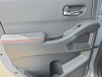 2024 Nissan Frontier Crew Cab PRO-4X 4x4