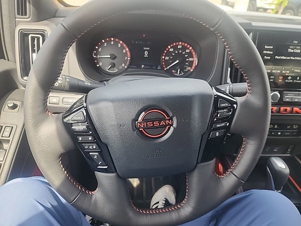 2025 Nissan Frontier Crew Cab PRO-4X 4x4