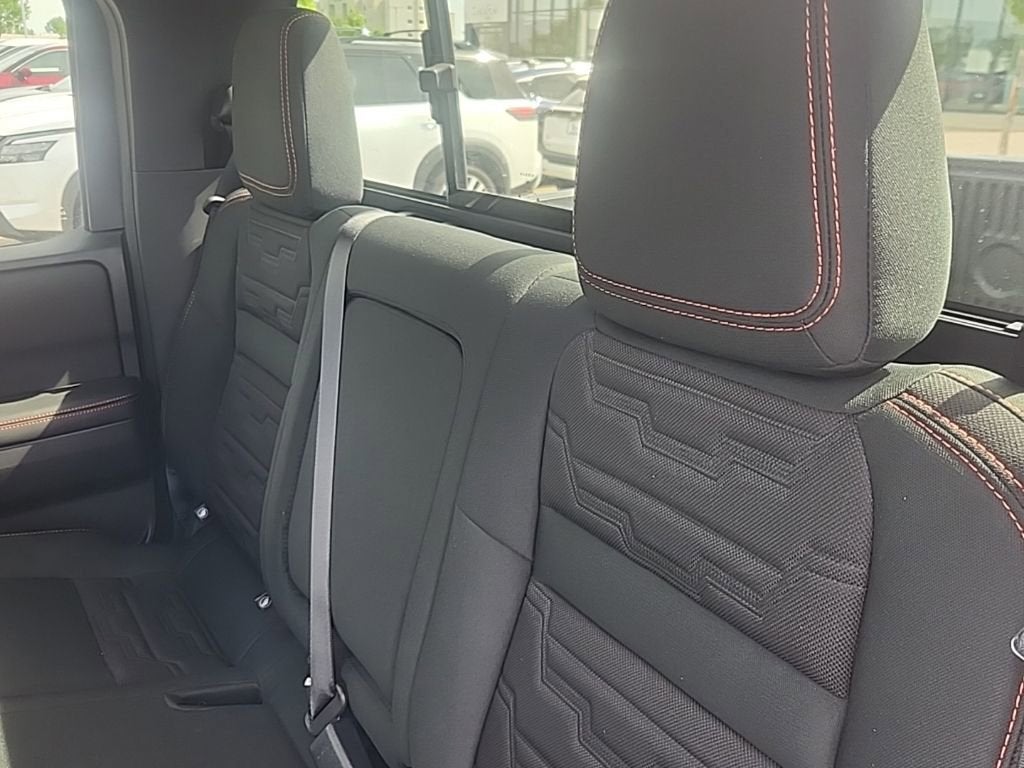 2025 Nissan Frontier Crew Cab PRO-4X 4x4