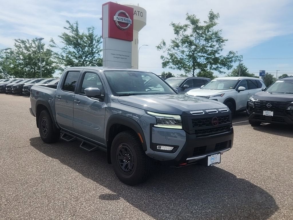 2025 Nissan Frontier Crew Cab PRO-4X 4x4