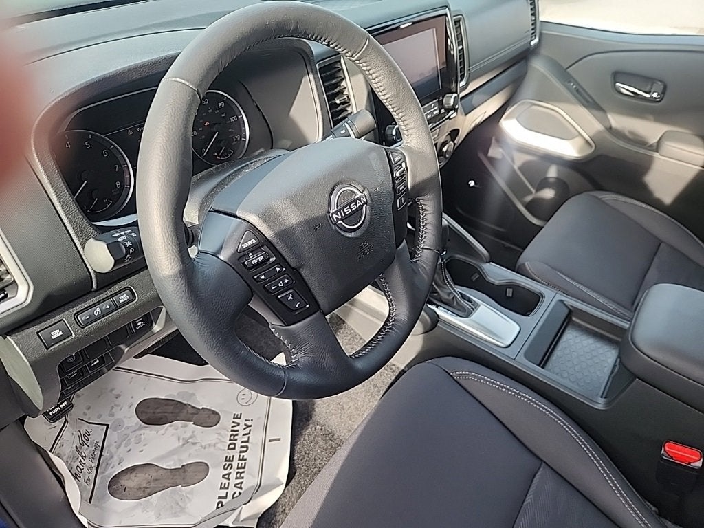 2024 Nissan Frontier Crew Cab Long Bed SV 4x4