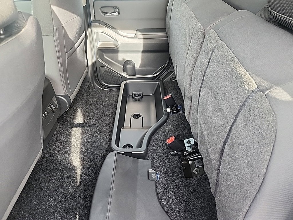 2024 Nissan Frontier Crew Cab Long Bed SV 4x4