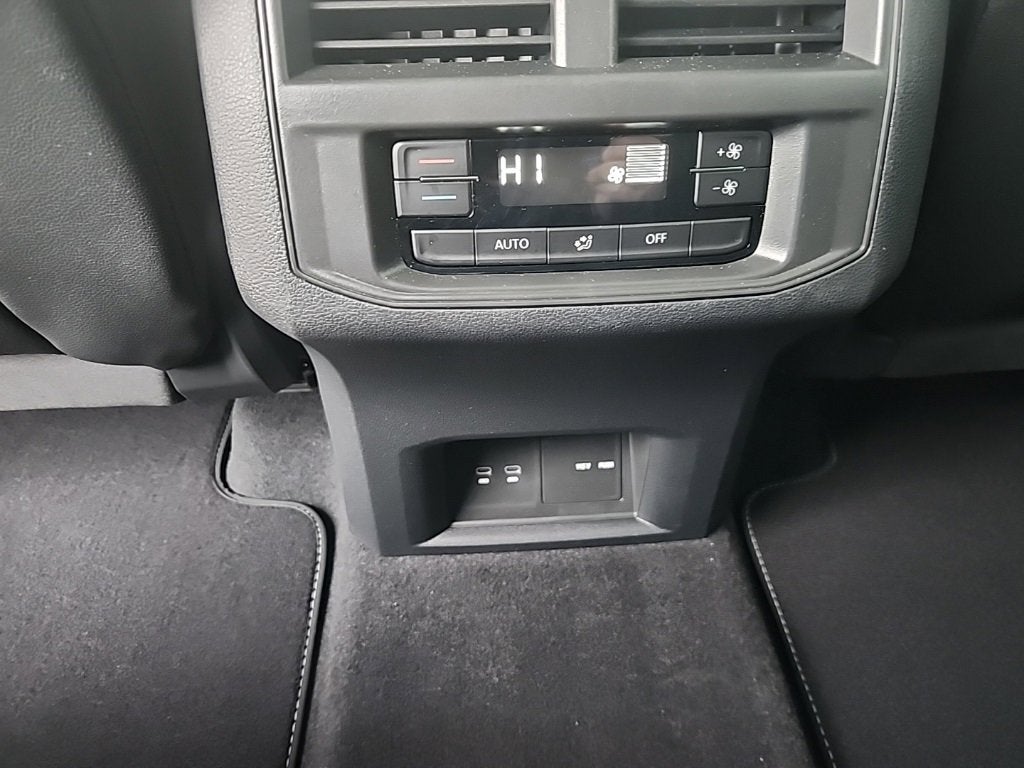 2023 Volkswagen Atlas 2.0T SEL