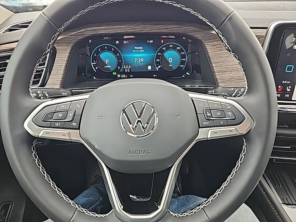 2025 Volkswagen Atlas 2.0T SEL